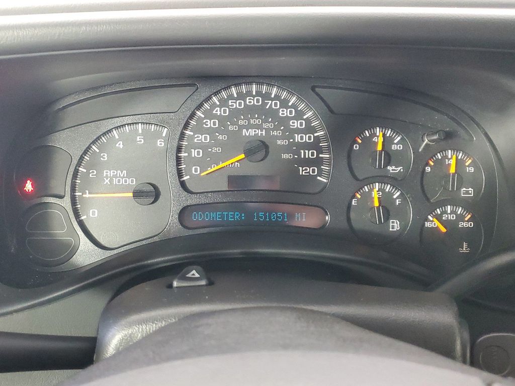 2005 Chevrolet Silverado 1500 LS 23