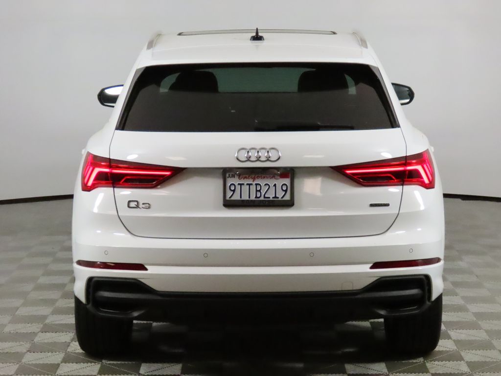 Thumbnail: 2025 Audi Q3 - 4