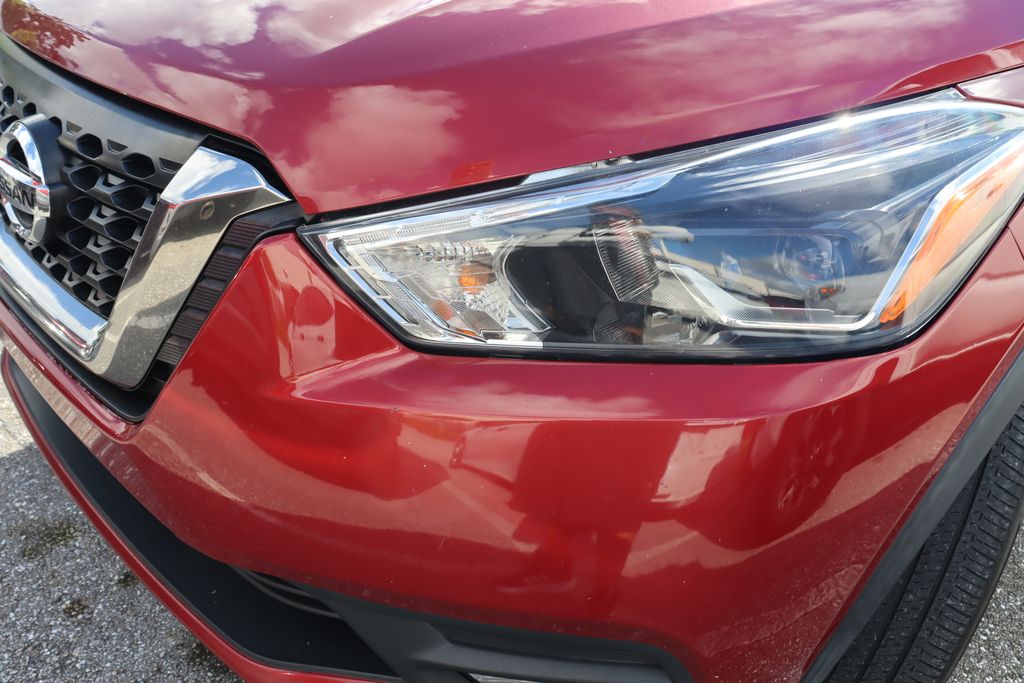 Thumbnail: 2018 Nissan Kicks - 3