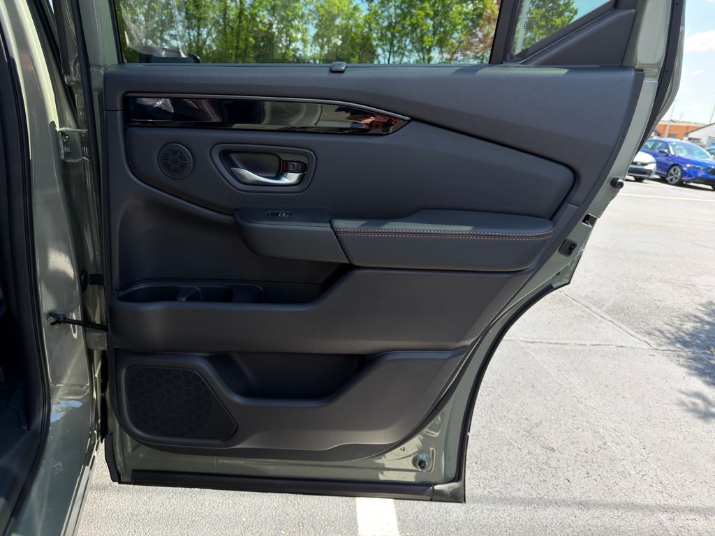 Thumbnail: 2026 Honda Pilot - 25