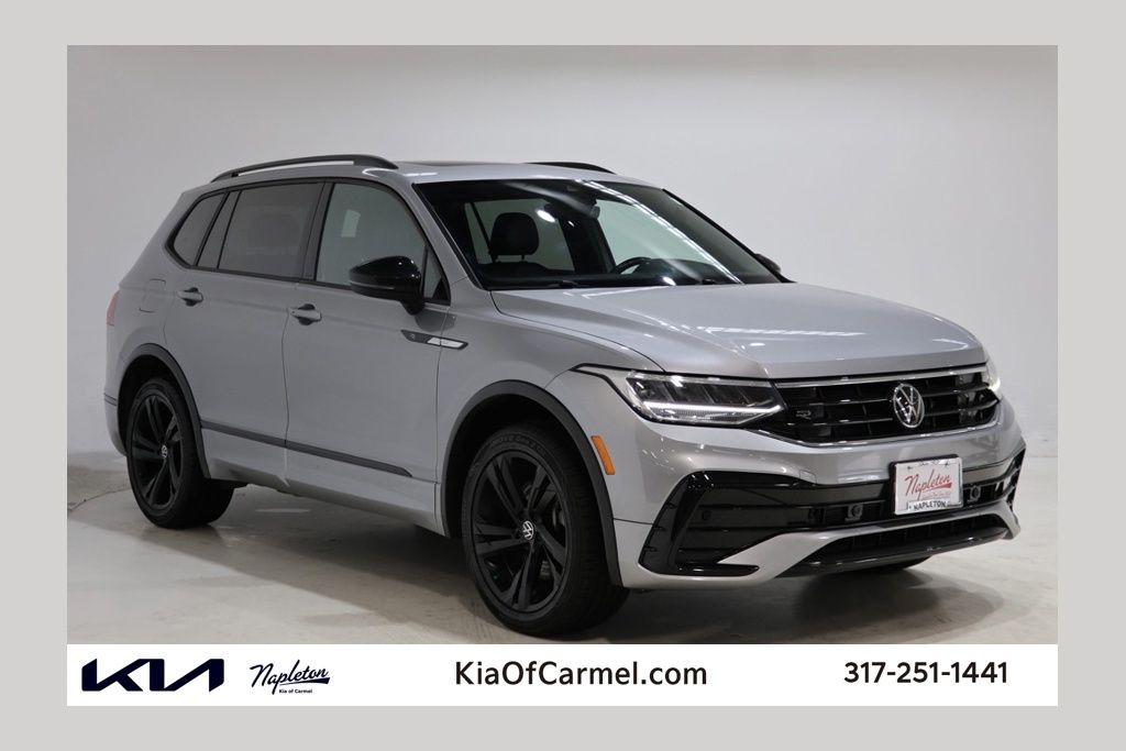 Silver Metallic 2024 Volkswagen Tiguan SUV / Crossover All-Wheel Drive 8-Speed Automatic