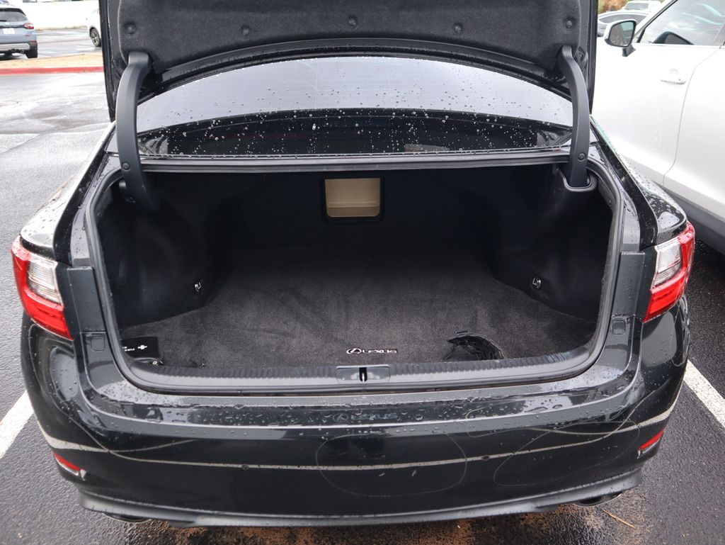 Thumbnail: 2016 Lexus ES - 9