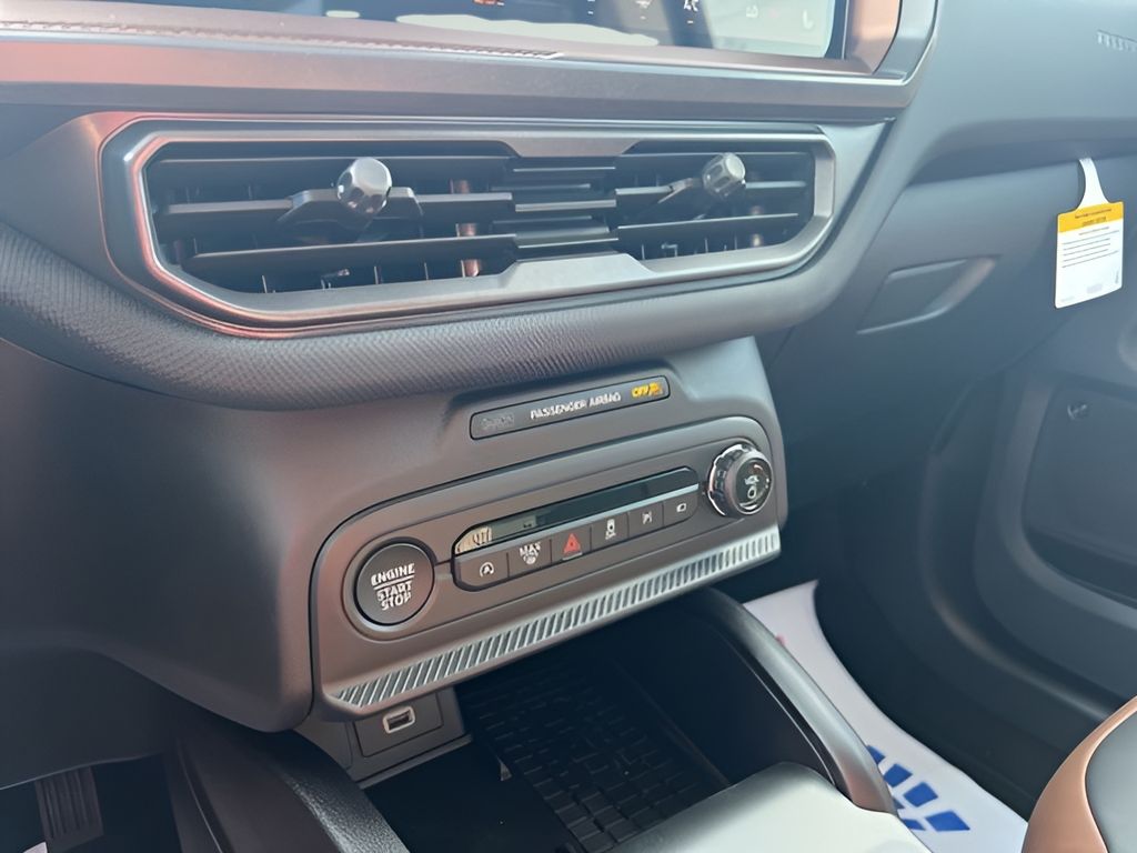 2025 Ford Bronco Sport Outer Banks photo 25