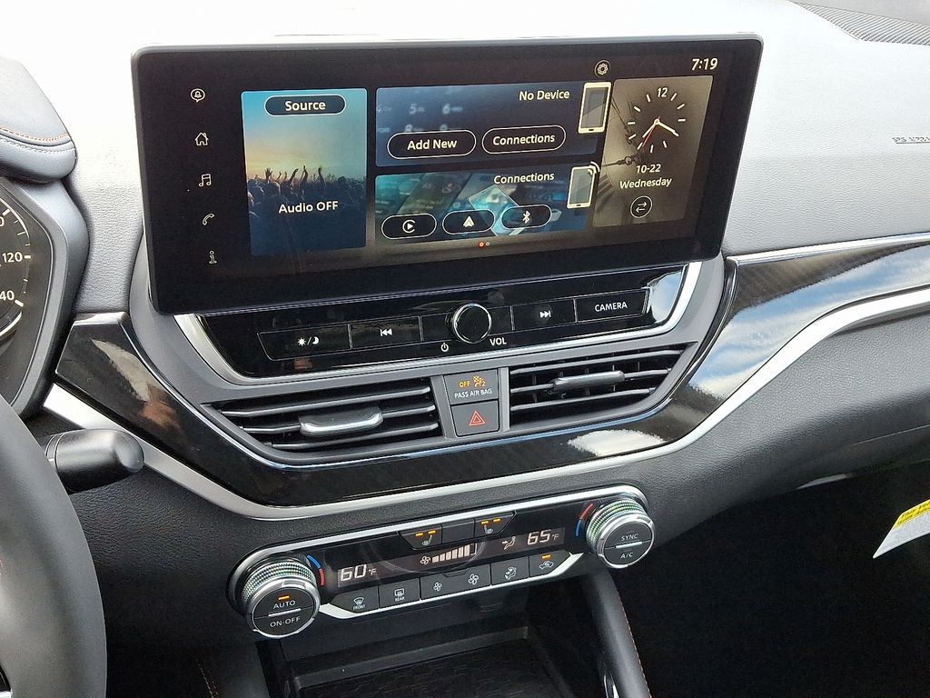 Thumbnail: 2025 Nissan Altima - 8