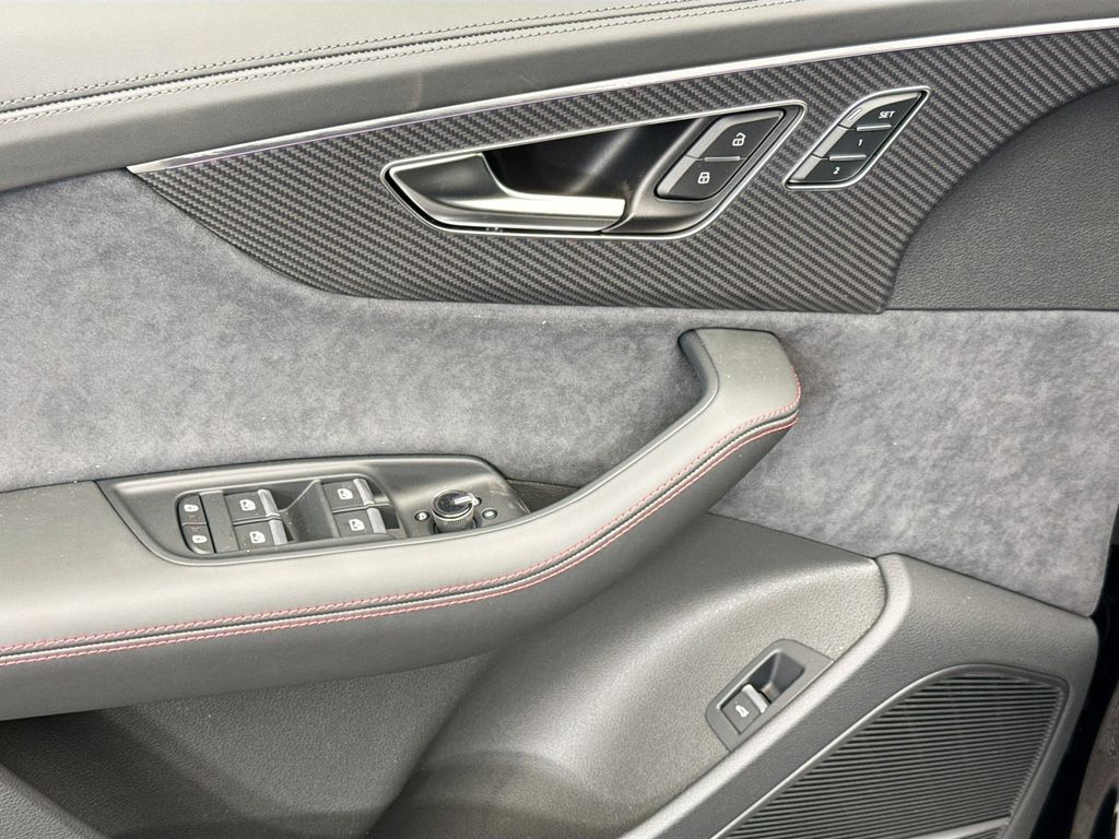 Thumbnail: 2026 Audi Q7 - 24