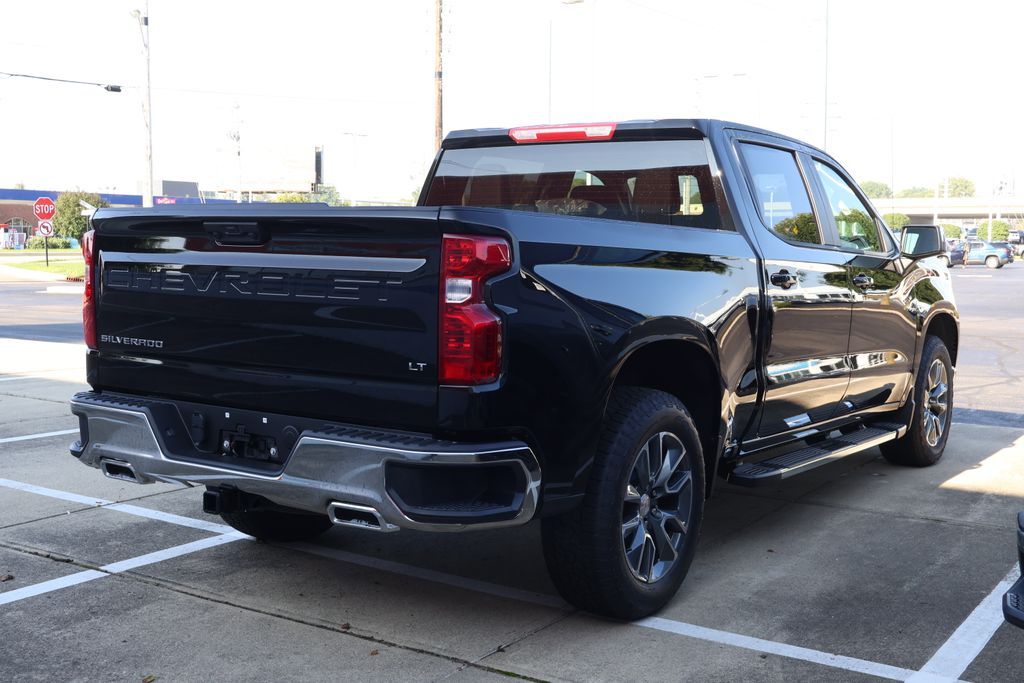 Thumbnail: 2026 Chevrolet Silverado 1500 - 8