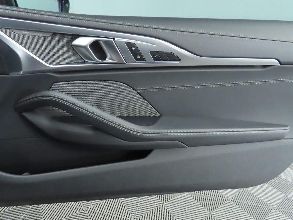 Thumbnail: 2022 BMW 8 Series - 26