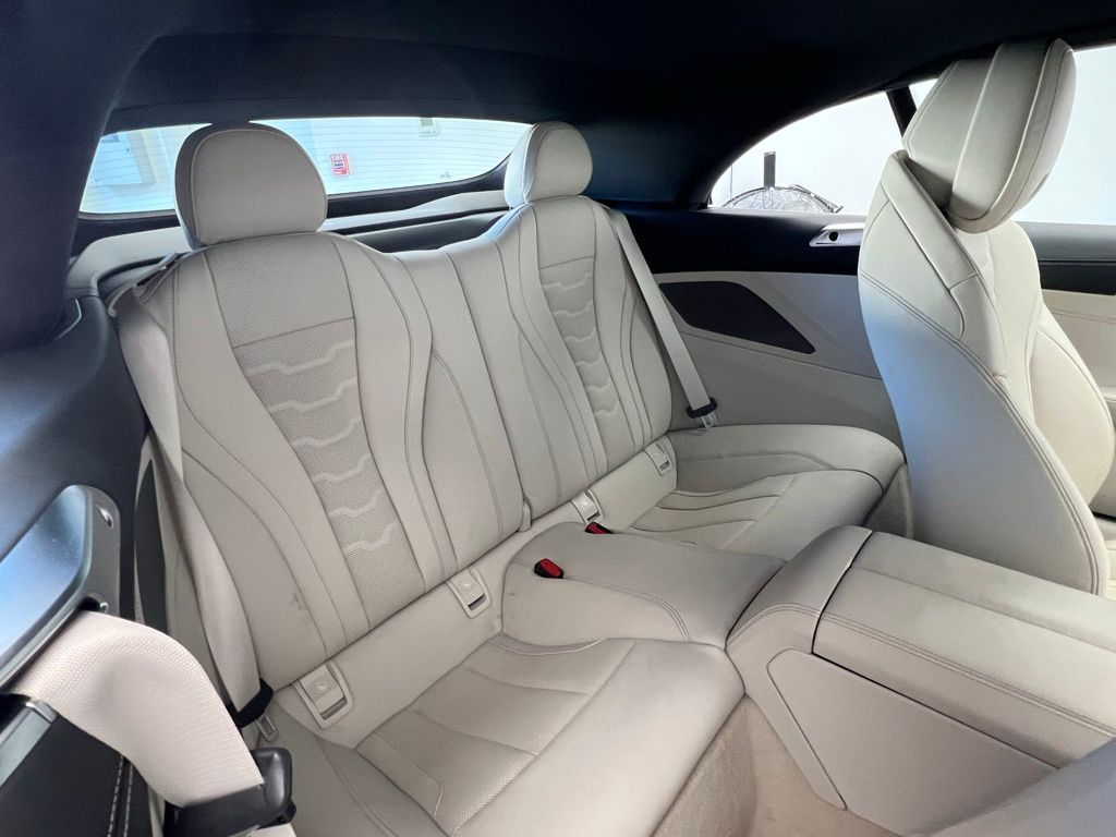 Thumbnail: 2025 BMW 8 Series - 13