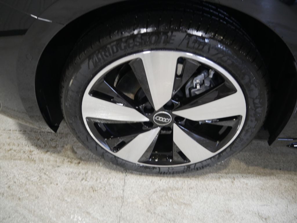 Thumbnail: 2026 Audi A5 - 10