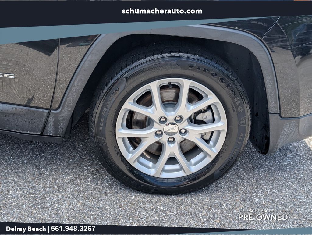 used 2015 Jeep Cherokee car, priced at $12,598