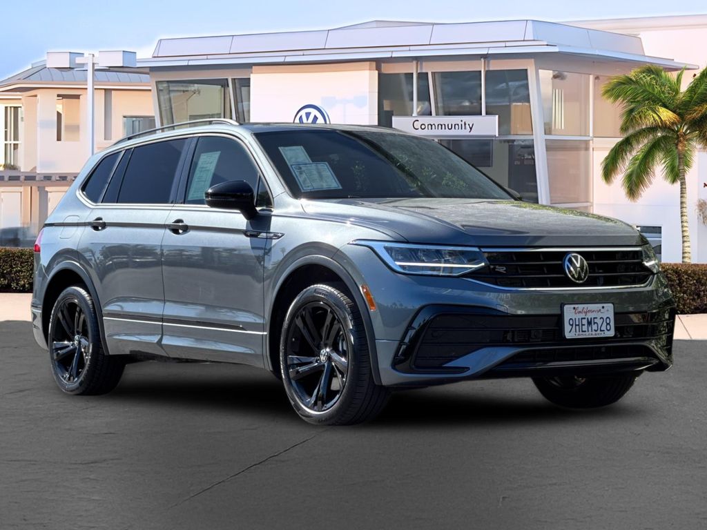2023 Volkswagen Tiguan SE R-Line Black FWD
