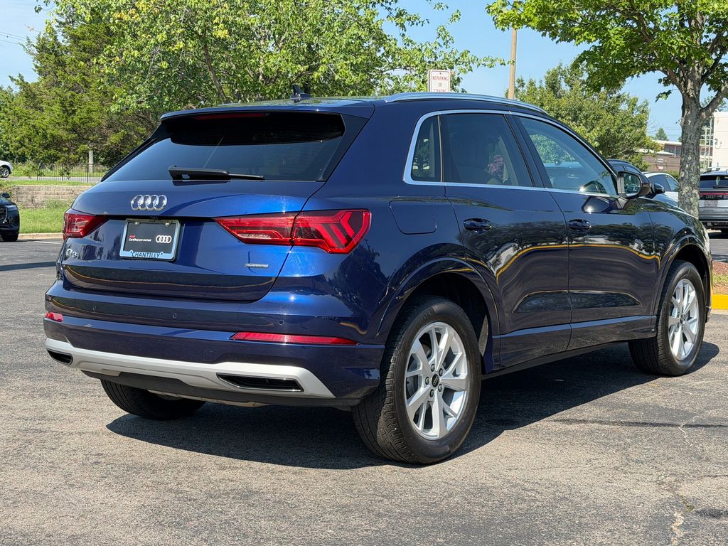 Thumbnail: 2023 Audi Q3 - 6