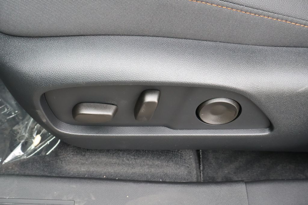 Thumbnail: 2026 Chevrolet Equinox - 16