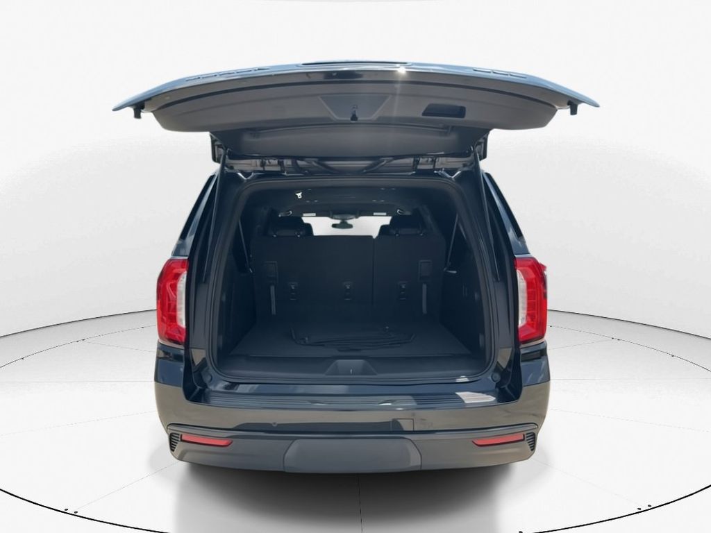 2022 Onyx Black GMC Yukon XL SLE 4X4 SUV