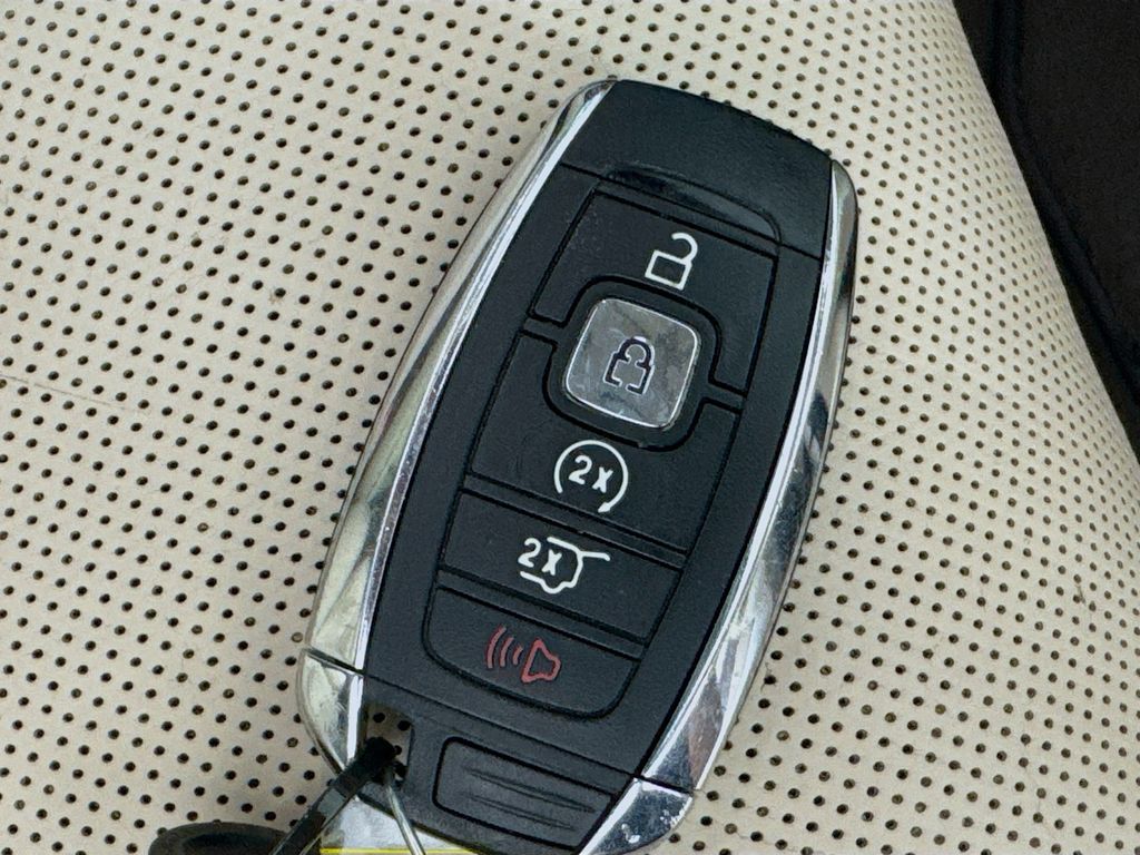 Used Car 2019 Lincoln Navigator L  Reserve For Sale Under $30,000 In Austin, Texas