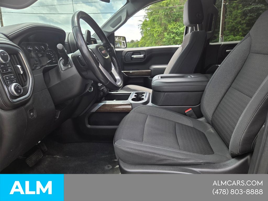 Used 2021 Black GMC Elevation image 3