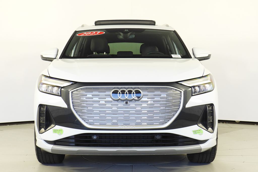 Thumbnail: 2023 Audi Q4 e-tron - 3