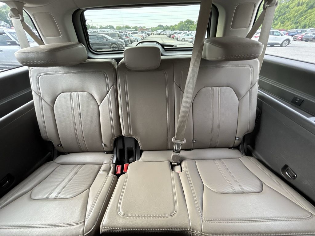 Used 2020 Black Ford Limited image 27