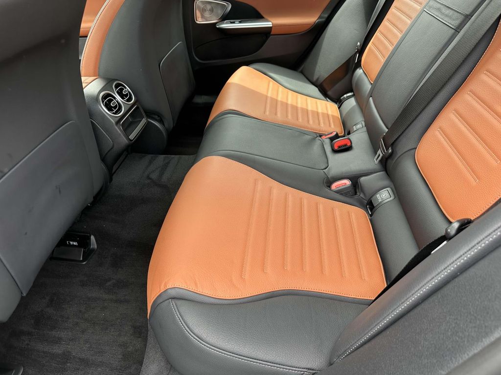 2024 Mercedes-Benz C-Class C 300 13