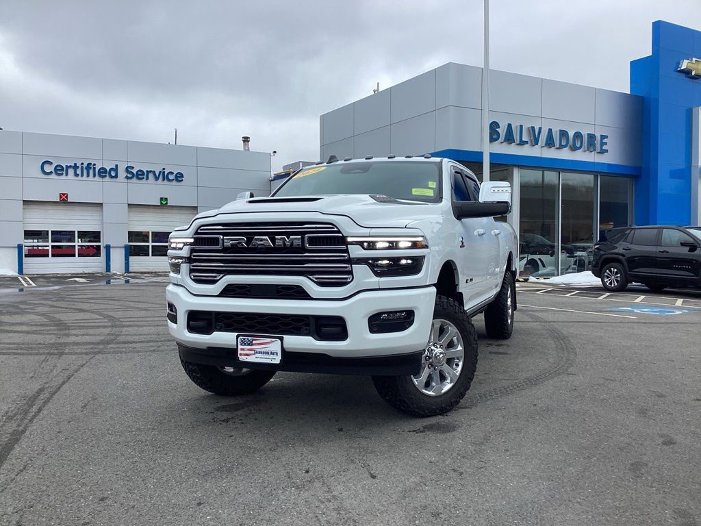 2025 RAM 2500 Laramie Crew Cab 4WD