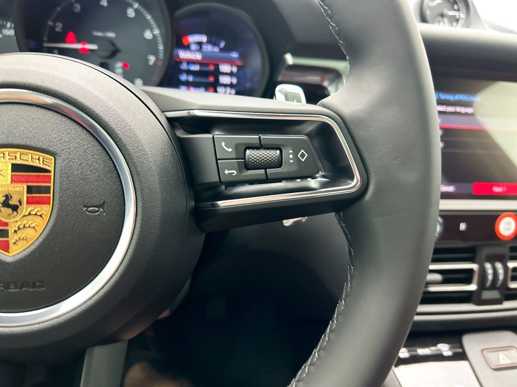 Thumbnail: 2026 Porsche Macan - 15