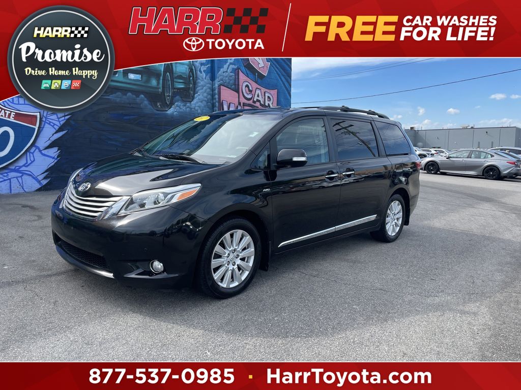 2017 Toyota Sienna Limited Premium V6 AWD 7-Passenger's photo