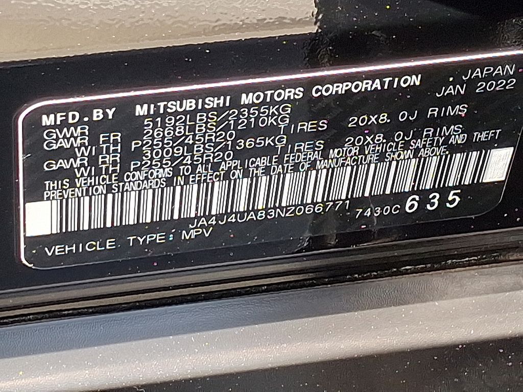 Thumbnail: 2022 Mitsubishi Outlander - 26