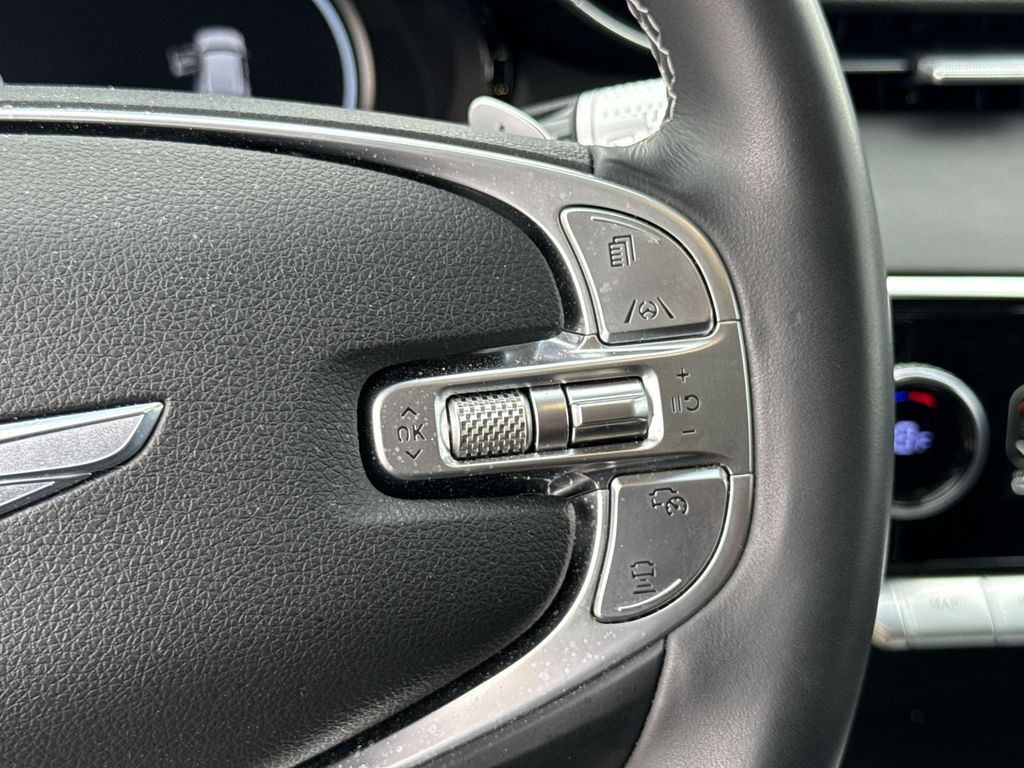 Thumbnail: 2023 Genesis GV70 - 27