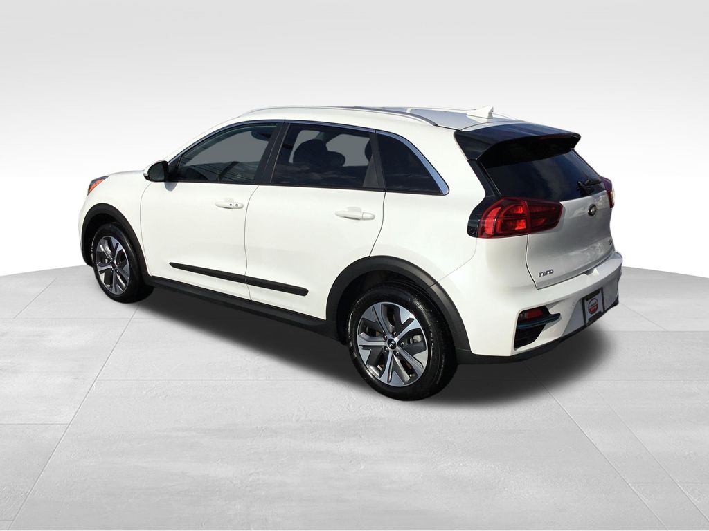 Thumbnail: 2020 Kia Niro - 3