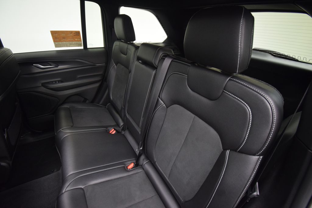 used 2024 Jeep Grand Cherokee car, priced at $32,000