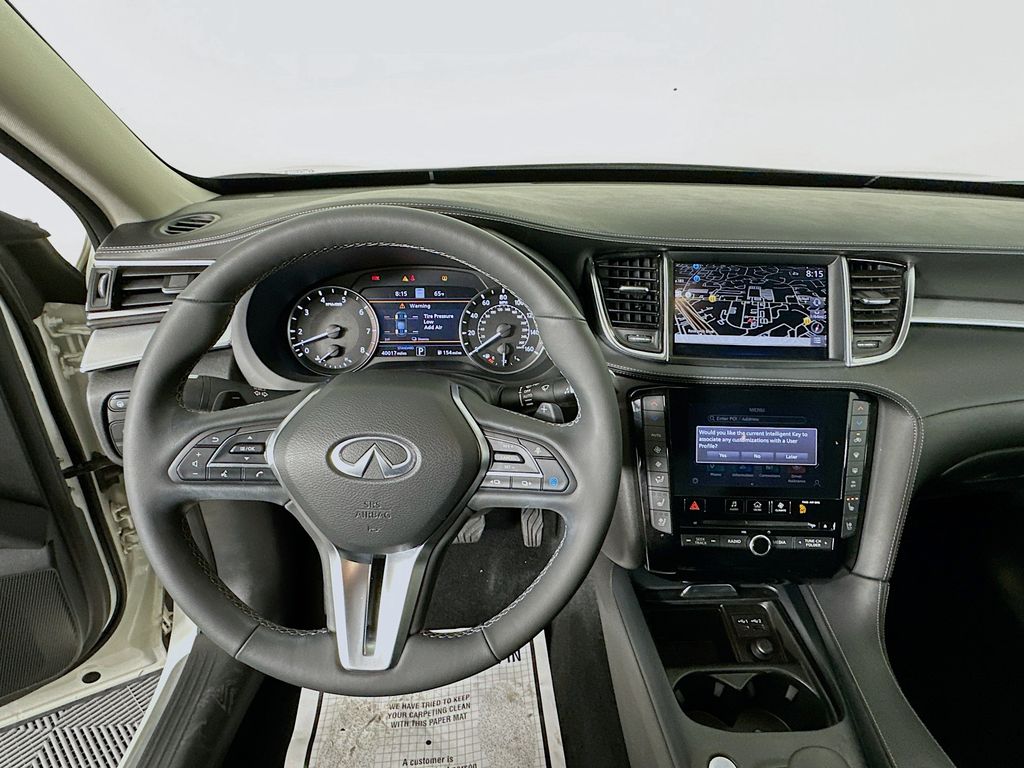 2022 INFINITI QX50 Essential 11