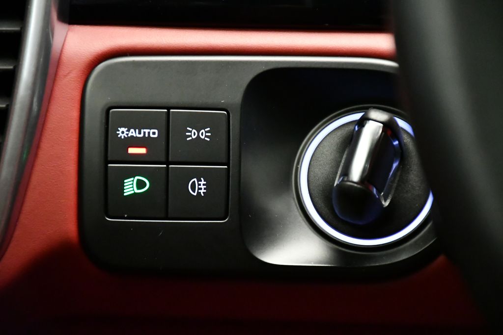 Thumbnail: 2023 Porsche Cayenne - 26