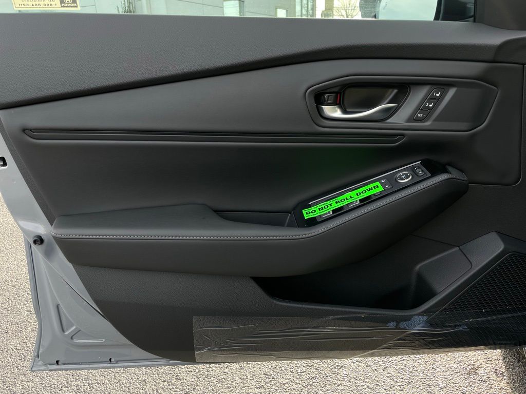 2025 Honda Accord Touring 25