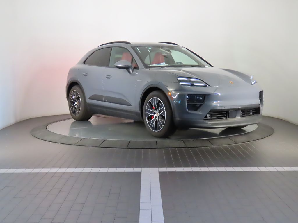 Thumbnail: 2025 Porsche Macan - 9