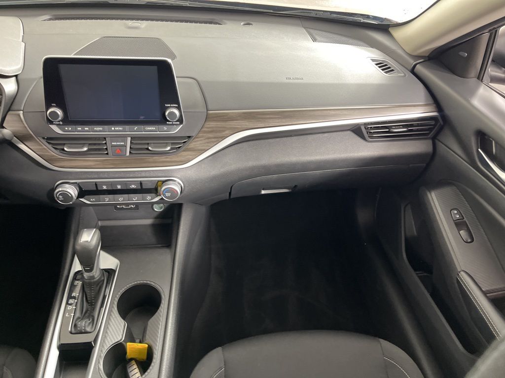 Thumbnail: 2025 Nissan Altima - 16