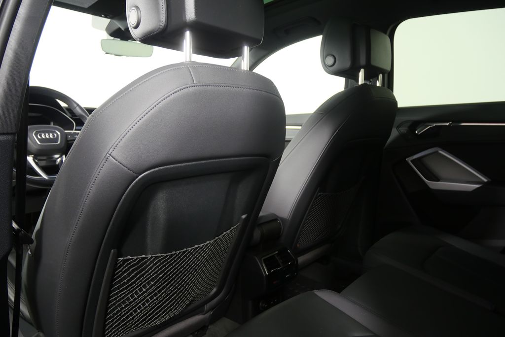 Thumbnail: 2022 Audi Q3 - 17
