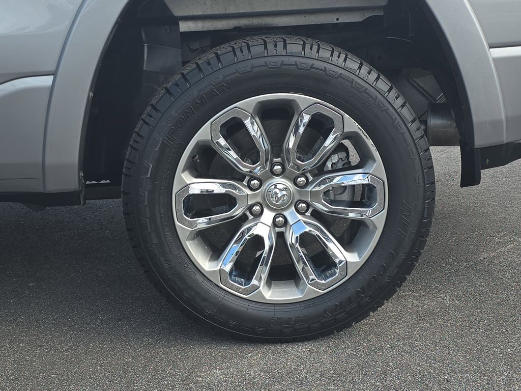 2022 Billet Silver Metallic Clearcoat Ram 1500 Laramie 4X4 Truck