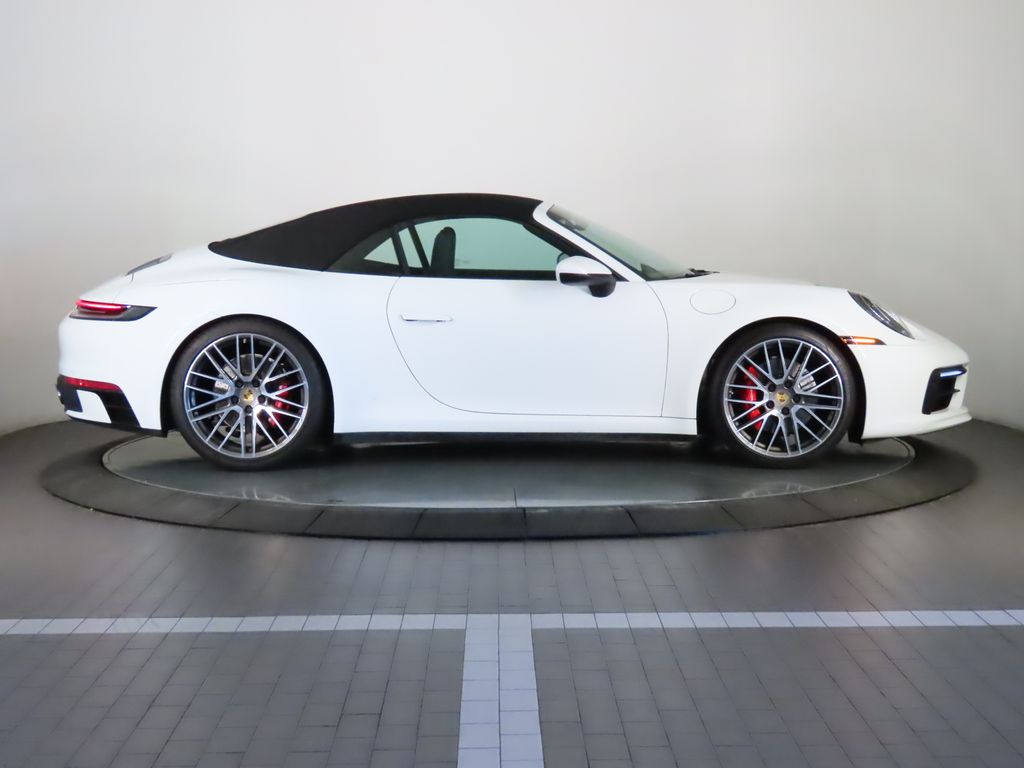 Thumbnail: 2022 Porsche 911 - 8