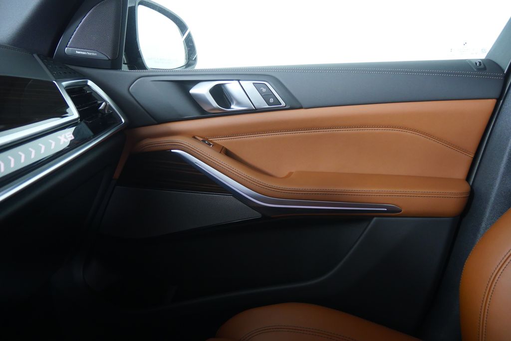 Thumbnail: 2026 BMW X5 - 24