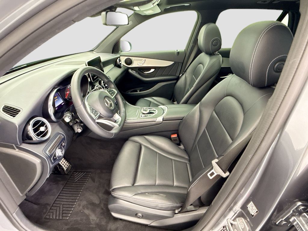 Thumbnail: 2019 Mercedes-Benz GLC - 17