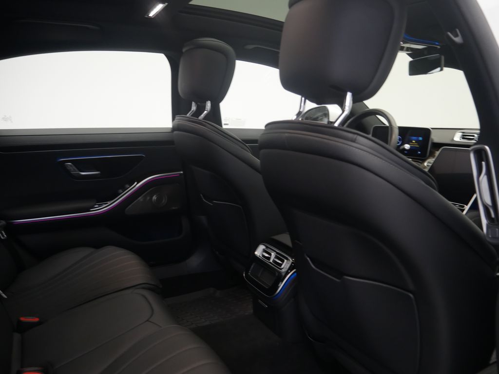 Thumbnail: 2022 Mercedes-Benz S-Class - 31