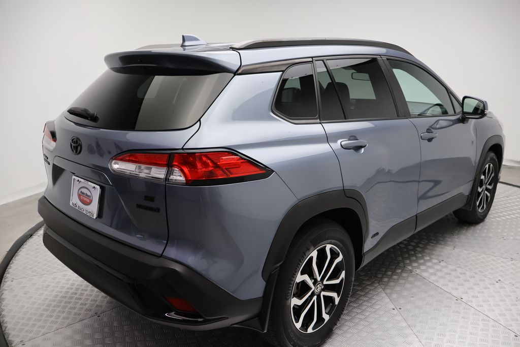 Thumbnail: 2023 Toyota Corolla Cross - 8