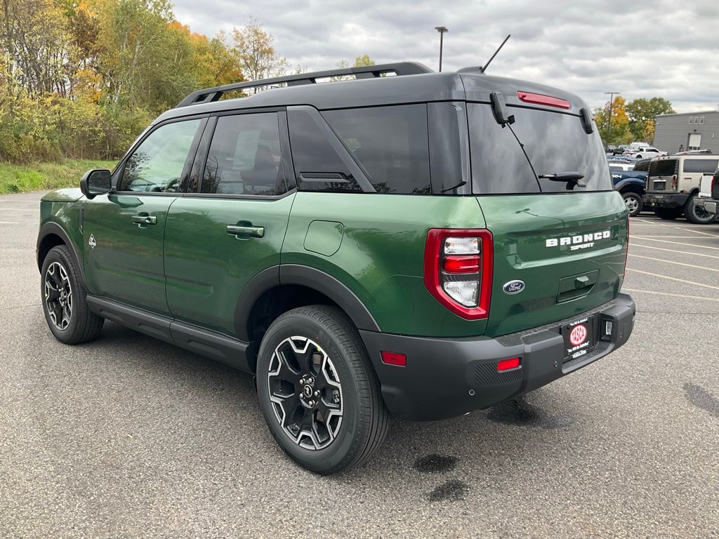 New 2025 Green Ford Outer Banks image 28