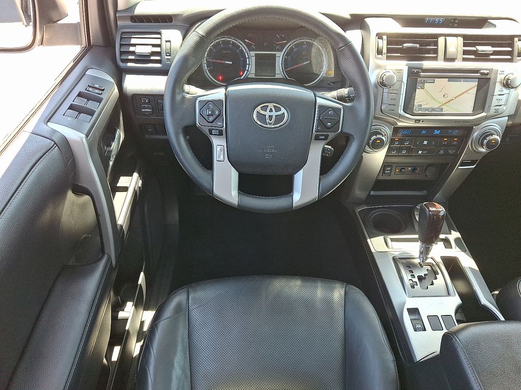2018 Toyota 4Runner — photo 12
