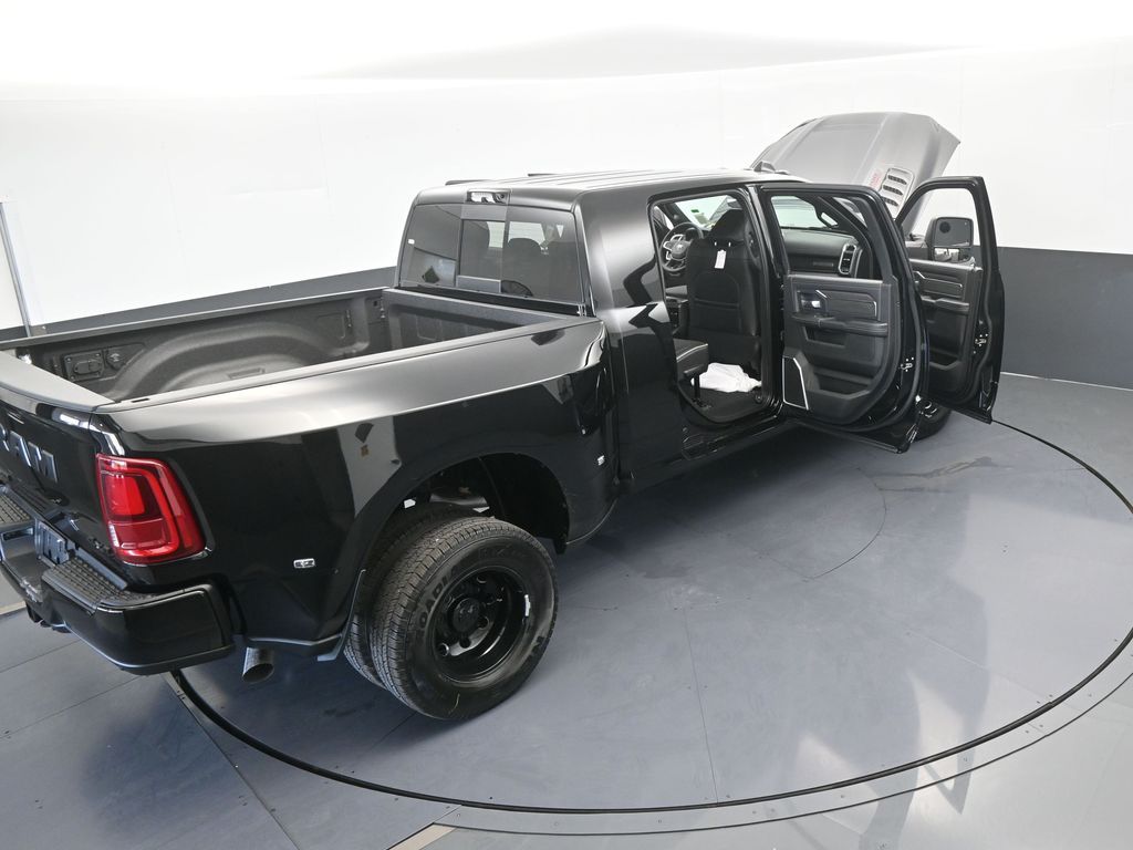 New 2026 Diamond Black Crystal Pearlcoat Ram Laramie image 75