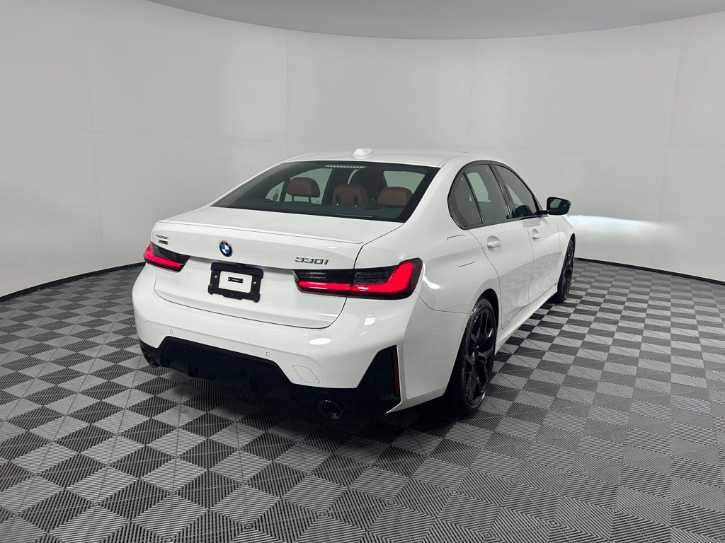 Thumbnail: 2025 BMW 3 Series - 5