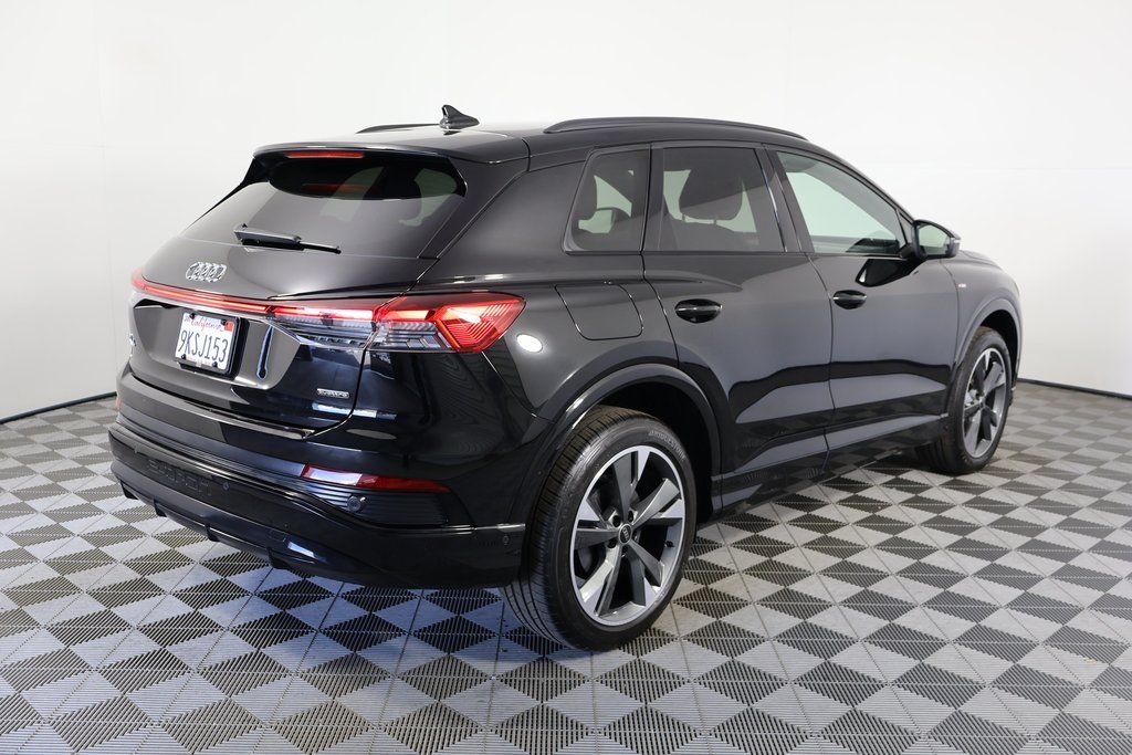 Thumbnail: 2024 Audi Q4 e-tron - 4