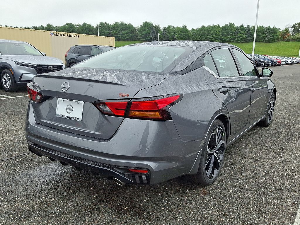 Thumbnail: 2025 Nissan Altima - 4