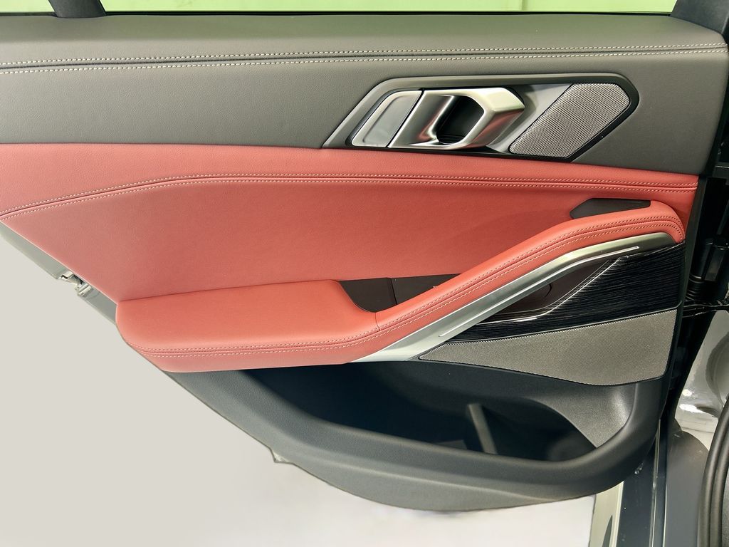 Thumbnail: 2026 BMW X6 - 25