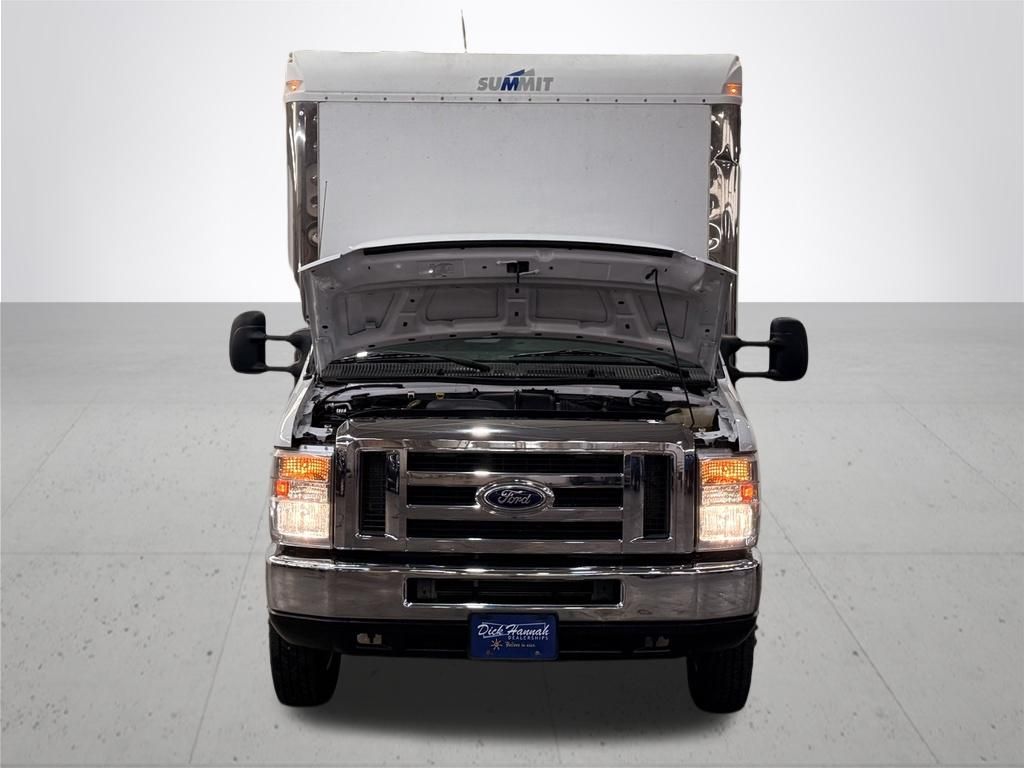 2016 Ford E-450SD Base